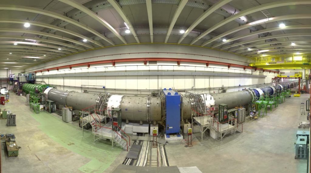 Эксперимент в ЦЕРНе может привести к новой физике, объясняющей темную материю