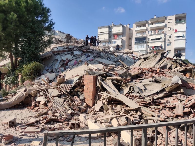 Сотни человек пострадали от землетрясения в Турции