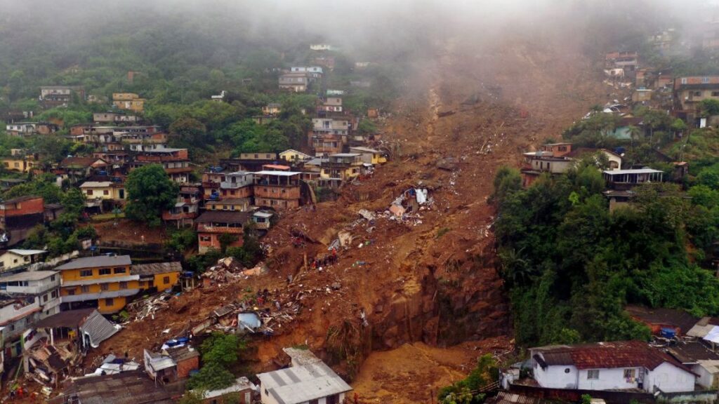 В Бразилии более ста человек погибли от катастрофического паводка